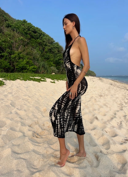 SHORELINE MAXI DRESS (BLACKOUT)
